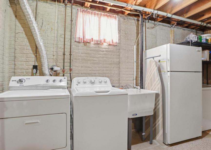 Laundry/Storage Room