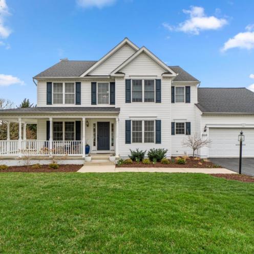 808 Kingsbridge Ter